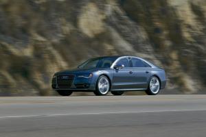 Audi S8 2012 года  (NA)